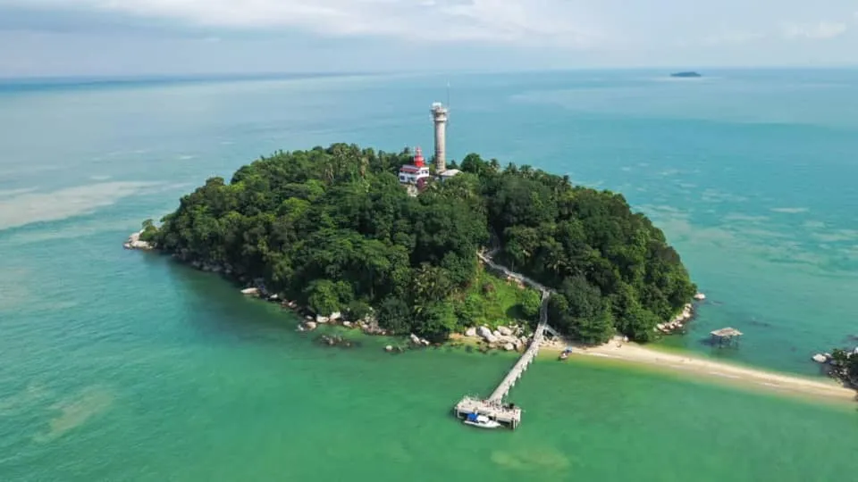 Pulau Undan Lighthouse