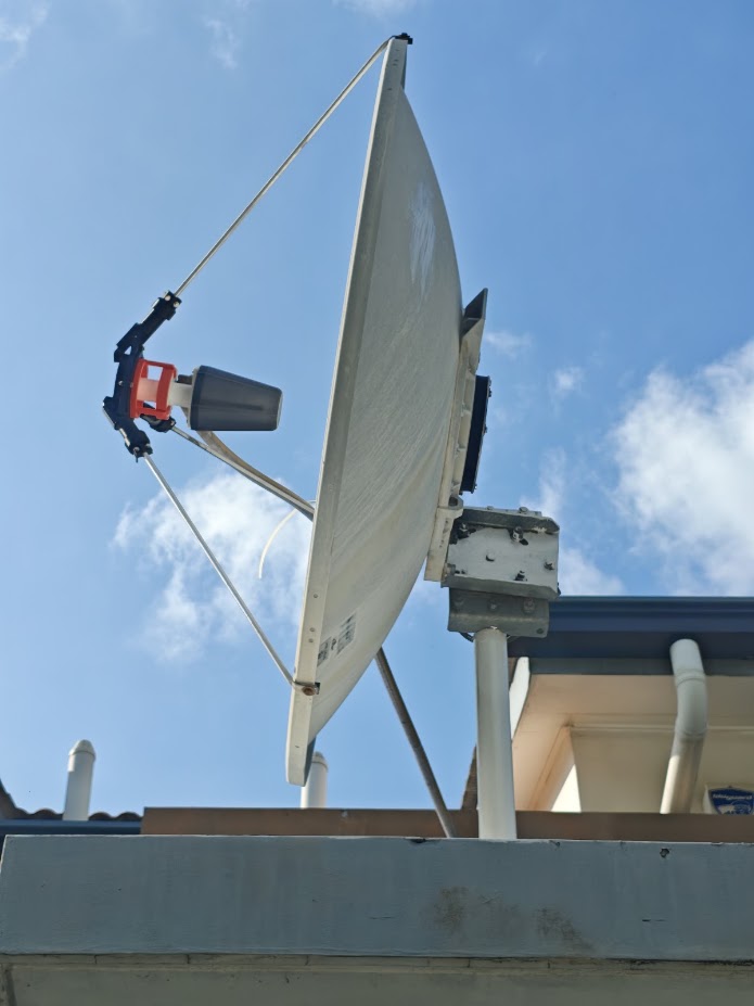 9M2FRI-satellite-dish Catching Up with 9M2FRI: Ham Radio Projects in Setia Alam