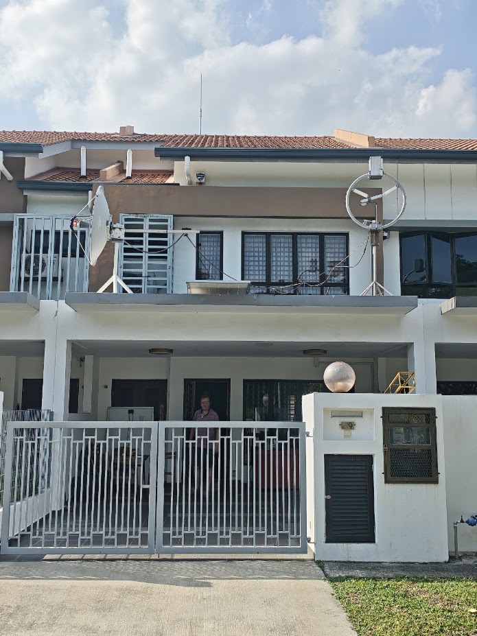 Martin-9M2FRI-QTH Catching Up with 9M2FRI: Ham Radio Projects in Setia Alam